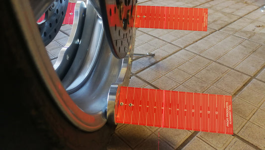 Right hand side laser measurement. shows perfect alignment