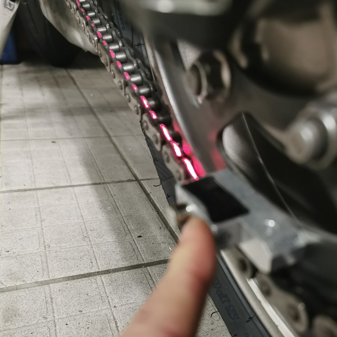 Motorcycle Laser Chain Alignment tool (line laser) - Moto-Tech Diagnostics 